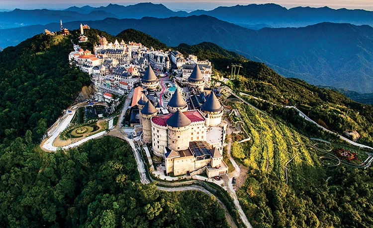 tour du lịch đà nẵng 2 ngày 1 đêm bà nà hills nghỉ đêm tại làng pháp