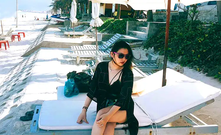 bãi biển dốc lết nha trang