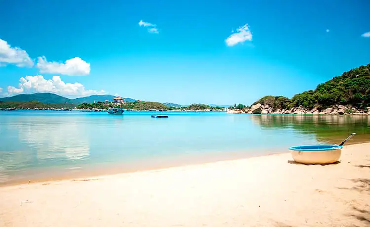bãi biển sơn đừng nha trang