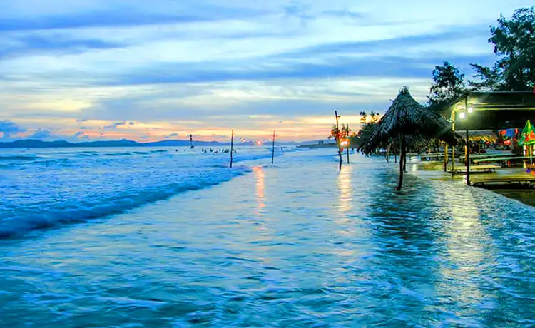 biển vàn chảy du lịch cô tô