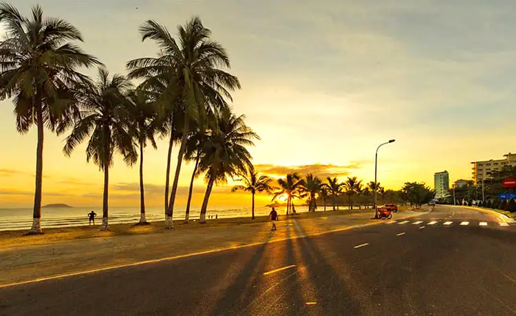 bãi dương hòn chồng nha trang