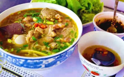 Bún bò Huế - Đặc sản Huế
