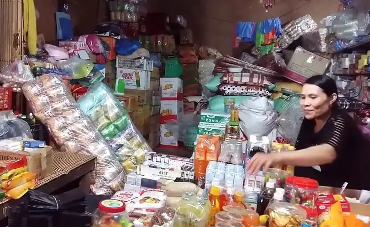 Cửa khẩu Lóng Sập và Chợ Lào Mộc Châu