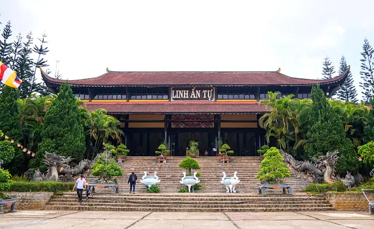 chùa linh ẩn tự đà lạt