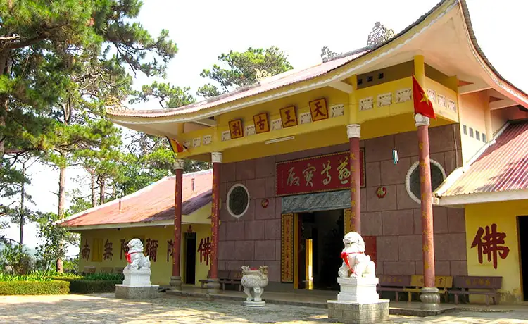 chùa thiên vương cổ sát đà lạt