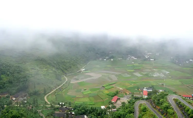 cột cờ lũng cú hà giang
