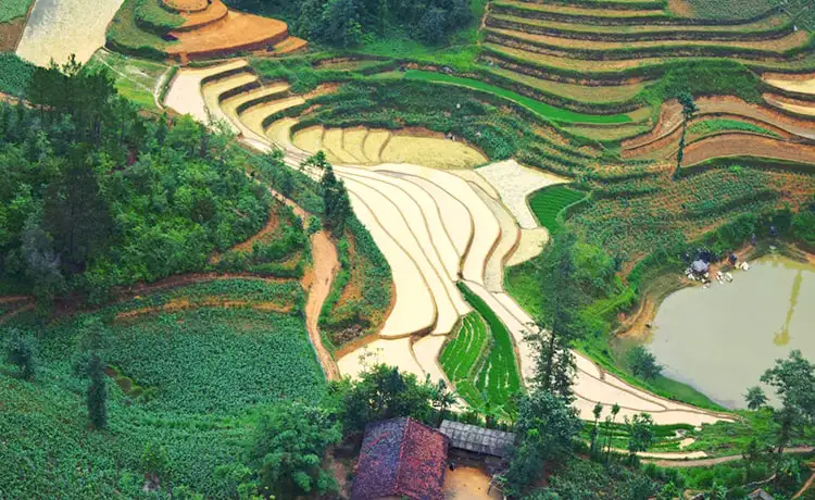 cột cờ lũng cú hà giang