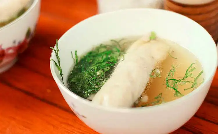 món bánh cuốn cao bằng