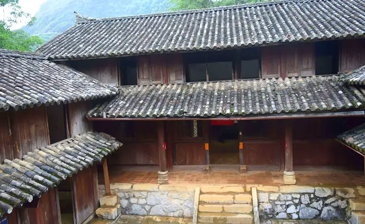 dinh thự vua mèo hà giang