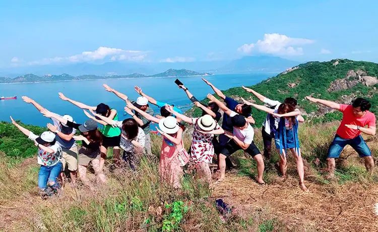 đồi cỏ lau đảo bình ba