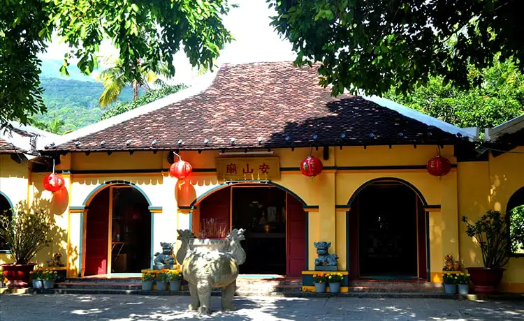 tour côn đảo 3 ngày 2 đêm trên bộ