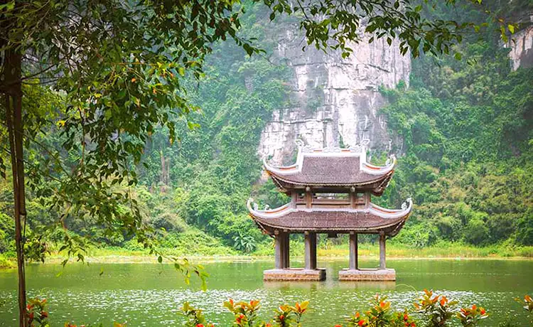 hành cung vũ lâm tràng an ninh bình