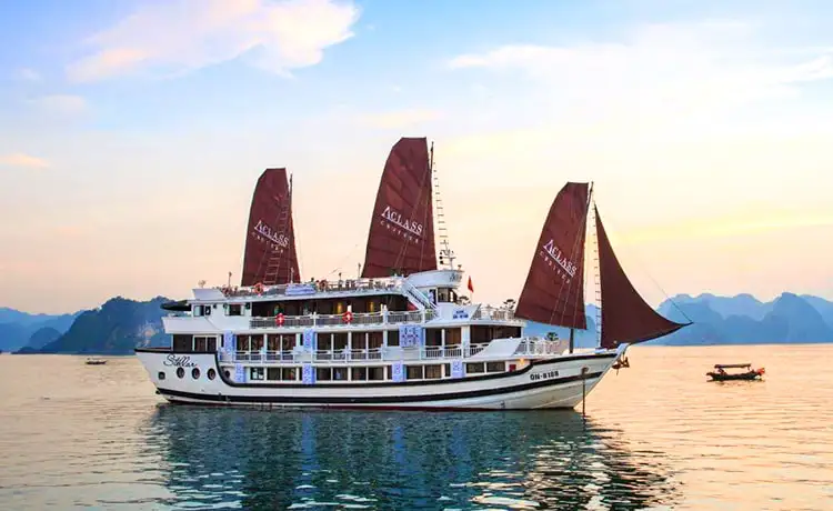 khách sạn du thuyền hạ long aclass stellar cruise