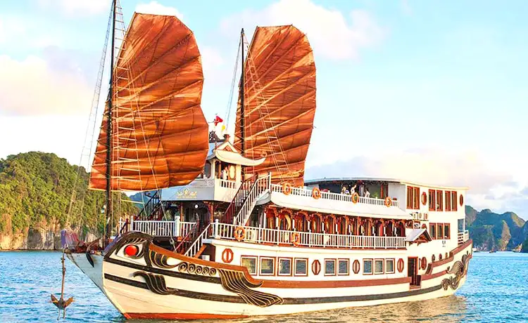 khách sạn du thuyền royal palace cruise hạ long