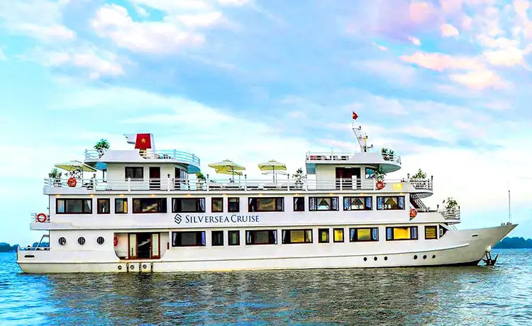 khách sạn du thuyền silversea cruise hạ long