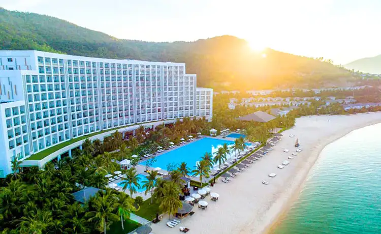 khách sạn vinpearl nha trang resort