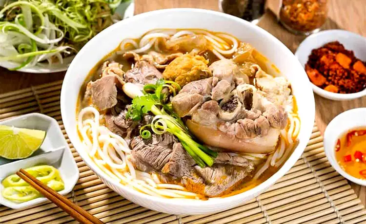 món ngon bùn bò huế nha trang
