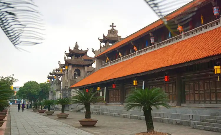 nhà thờ đá phát diệm ninh bình