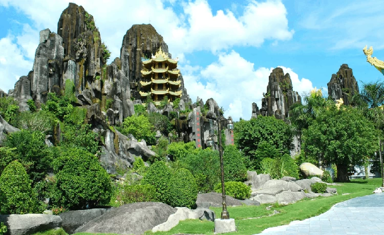 tour du lịch đà nẵng 2 ngày 1 đêm ngũ hành sơn hội an bà nà hills