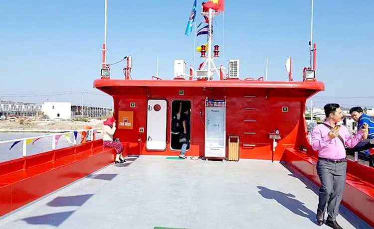 boong tàu Côn Đảo Express đi Côn Đảo