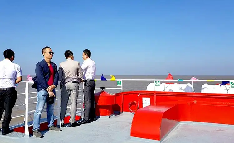 boong tàu Côn Đảo Express đi Côn Đảo