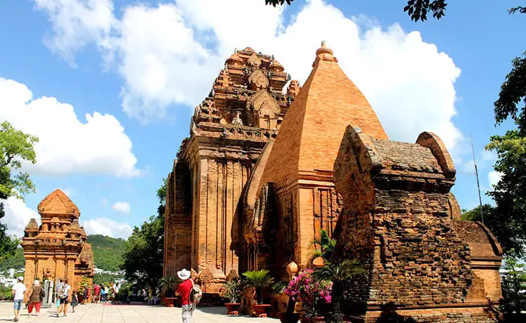 tháp bà ponagar nha trang