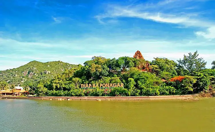 tháp bà ponagar nha trang