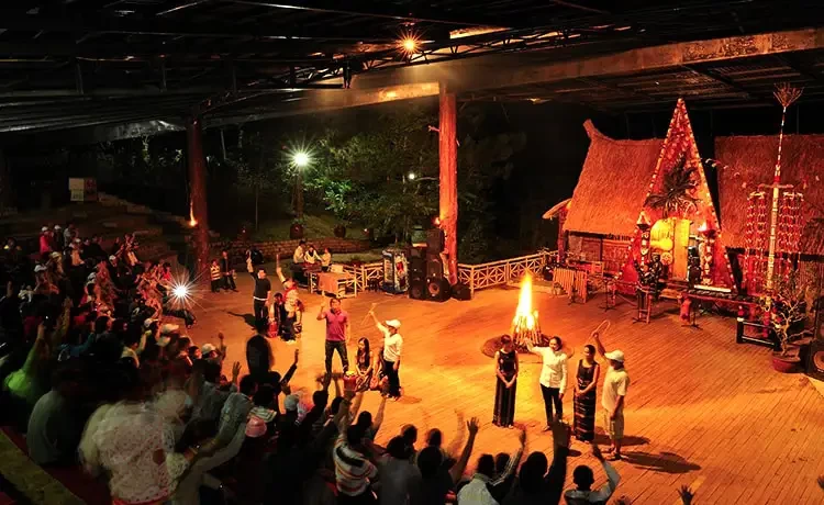 Tour Cồng Chiêng Đà Lạt trong ngày