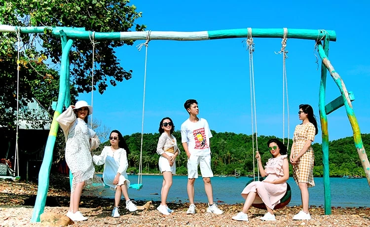 Tour du lịch Bà Lụa 2 ngày 1 đêm