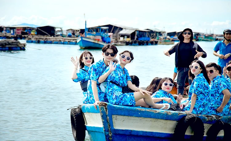 tour du lịch bà lụa 2 ngày 2 đêm