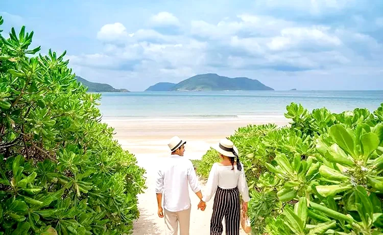 Tour du lịch Cần Thơ - Côn Đảo 2 ngày 1 bằng máy bay