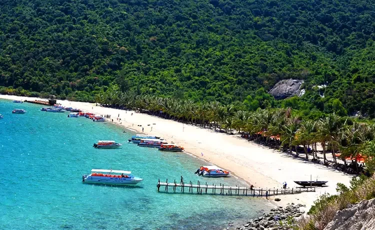 Tour Cù Lao Chàm trong ngày đi bộ dưới biển Seatrek