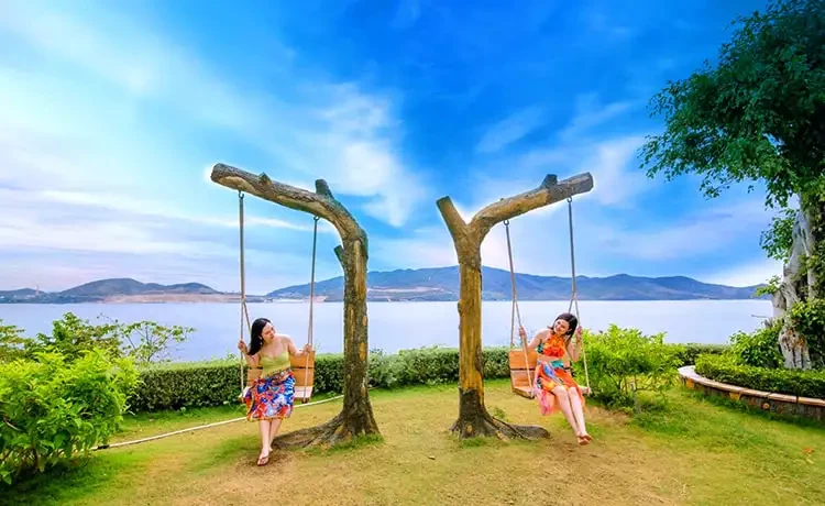 Tour du lịch Hòn Tằm Nha Trang trong ngày