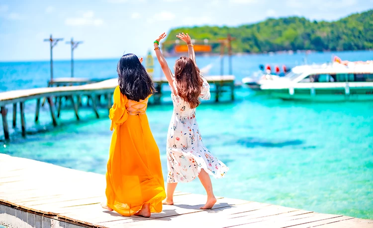 Tour kết hợp Câu cá lặn ngắm san hô - Câu mực đêm Phú Quốc trong ngày