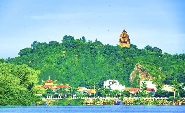 Tour du lịch Phú Yên 3 ngày 2 đêm