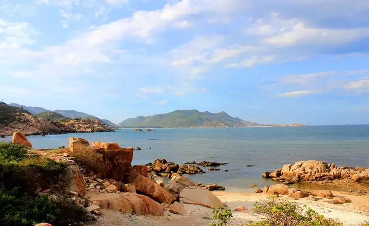 Tour du lịch Tứ Bình 3 ngày 2 đêm