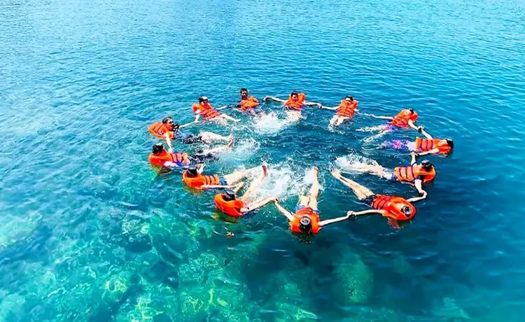 Tour lặn biển ngắm san hô Hòn Mun Nha Trang trong ngày