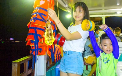 Tour Ngắm hoàng hôn - Câu mực đêm Phú Quốc trong ngày