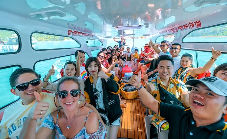 Tour Cano 4 đảo Phú Quốc trong ngày Câu cá - Lặn ngắm san hô